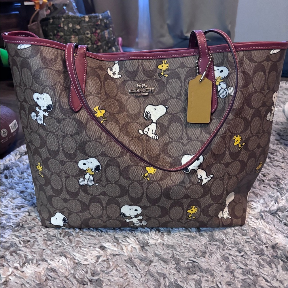 Coach x peanuts tote bag excellent condition